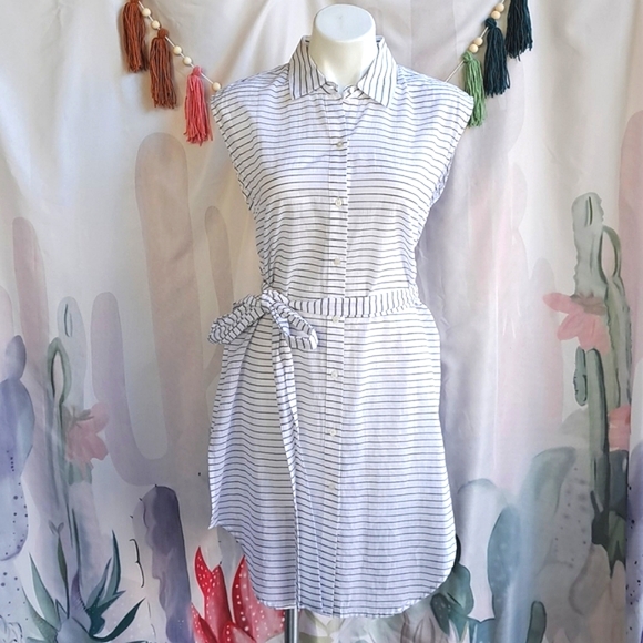 New Nwt Kenneth Cole Womens Button Front Waist Wrap Tunic Top White size M sheer - Picture 1 of 12